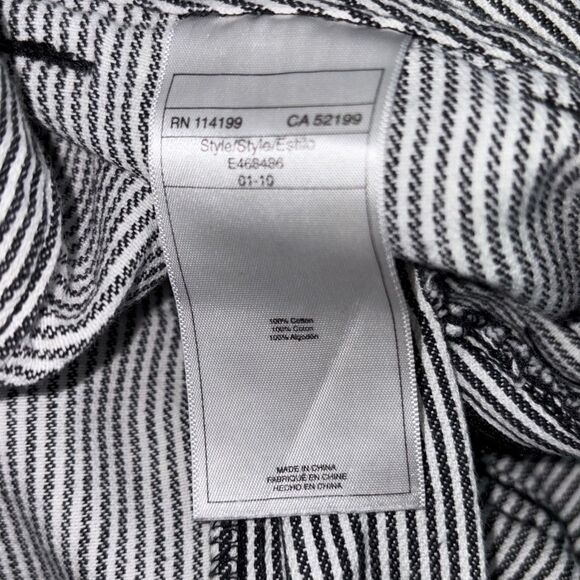 Roxy Low-Rise Railroad Stripe Cotton Shorts Pockets Black Cream Size 5 - Picture 11 of 12